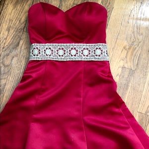 Gorgeous red party dress